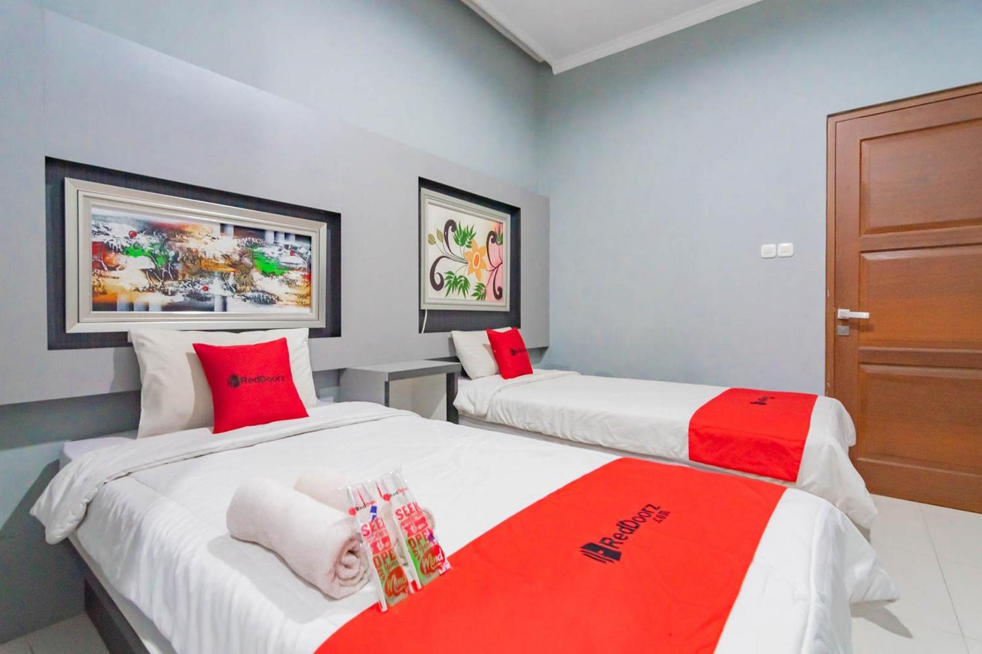 Reddoorz Resort Premium @ Sangkan Hurip Кунинган Экстерьер фото